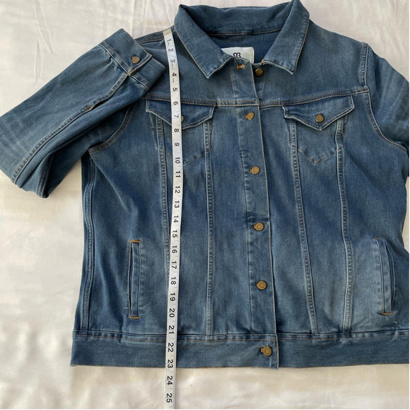 Outerwear - Picture 8 of 8